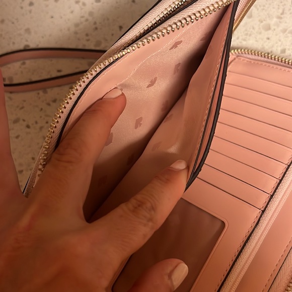 Kate Spade Wallet - Picture 4 of 7